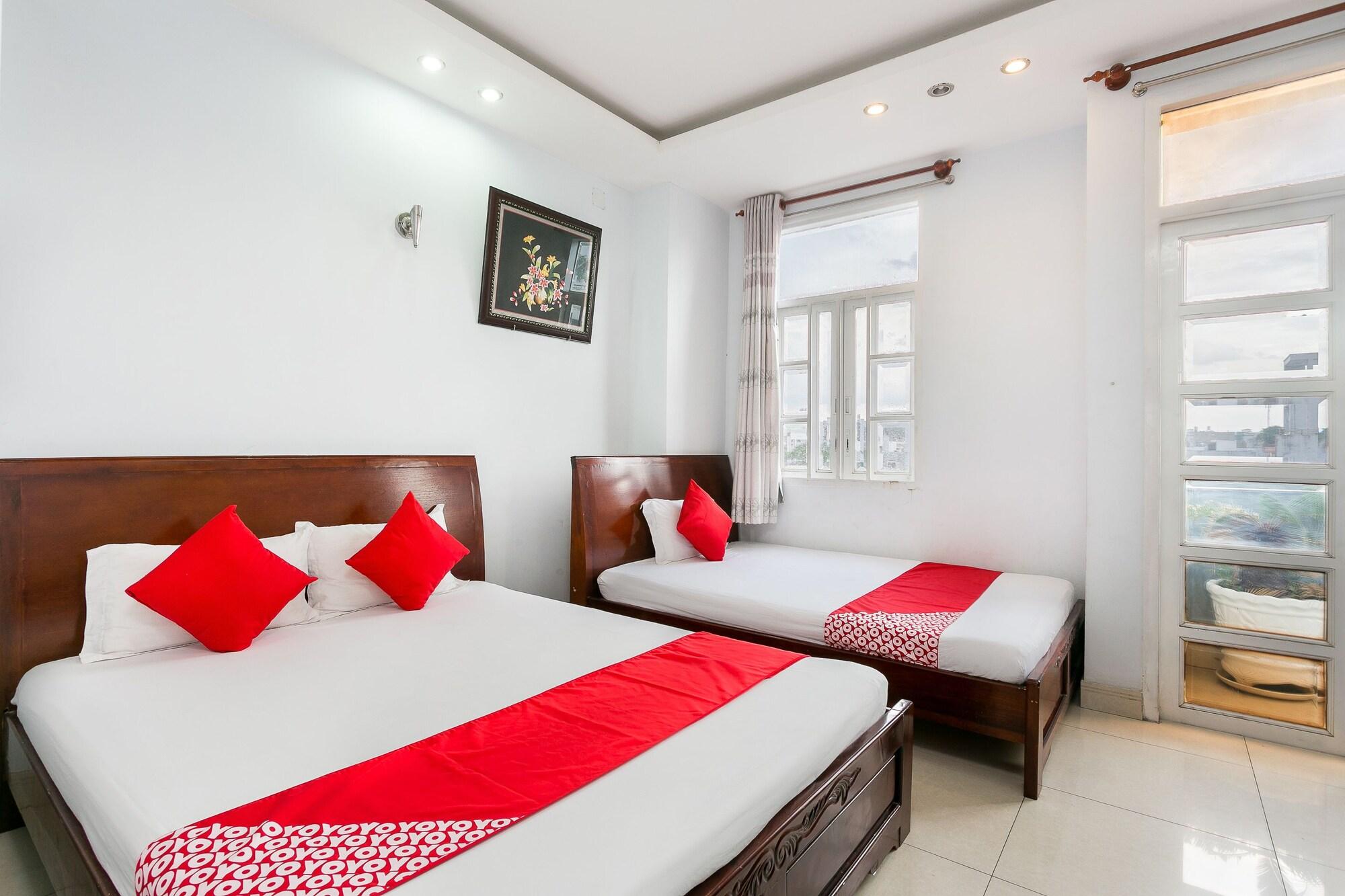 Oyo 130 Tuan Long Hotel 호치민 외부 사진