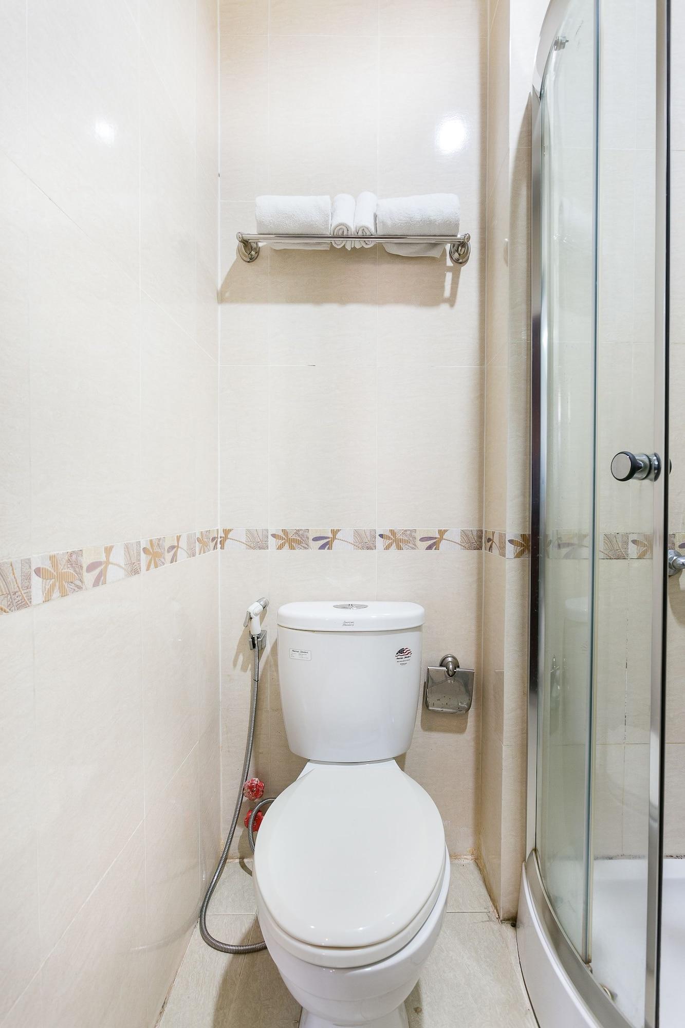 Oyo 130 Tuan Long Hotel 호치민 외부 사진