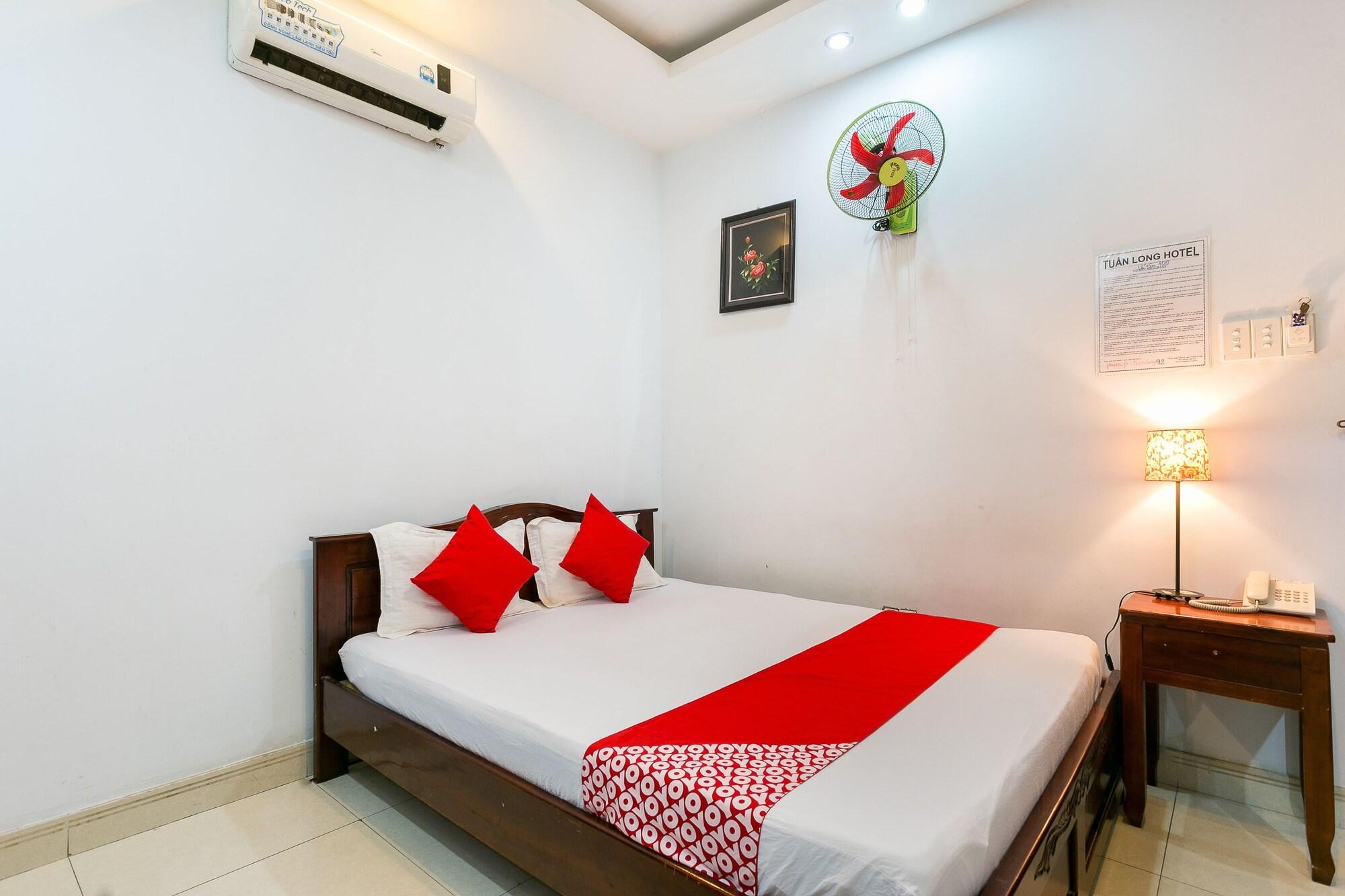 Oyo 130 Tuan Long Hotel 호치민 외부 사진