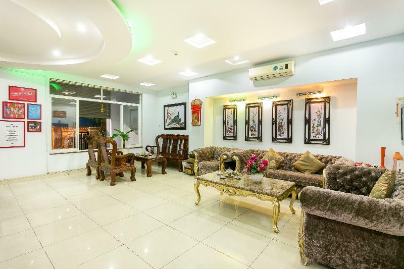 Oyo 130 Tuan Long Hotel 호치민 외부 사진